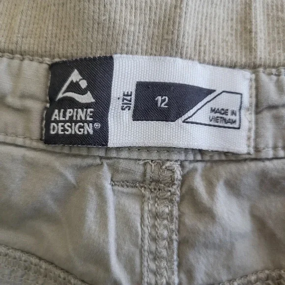 Alpine Design Khaki Women's Shorts Size 12 - Picture 5 of 8